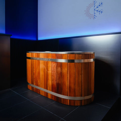 Luxe Ice Bath with 1.4 HP Pro Chiller